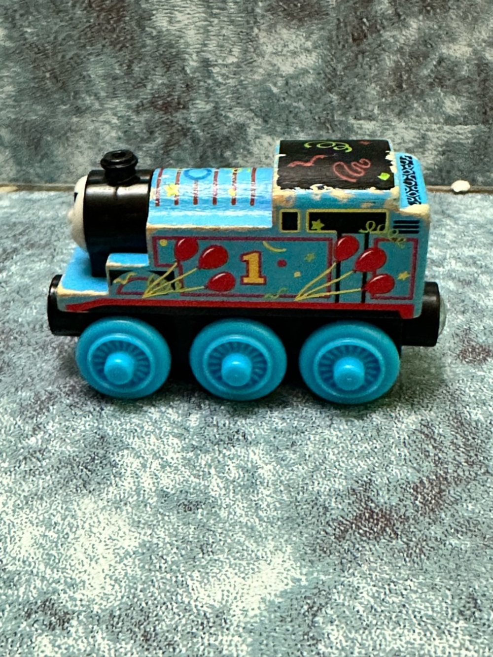 Thomas & Friends  THOMAS BIRTHDAY Blue Number 1 Party Train Wooden Toy